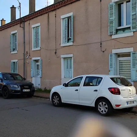 Jolie Moderne A Apartment